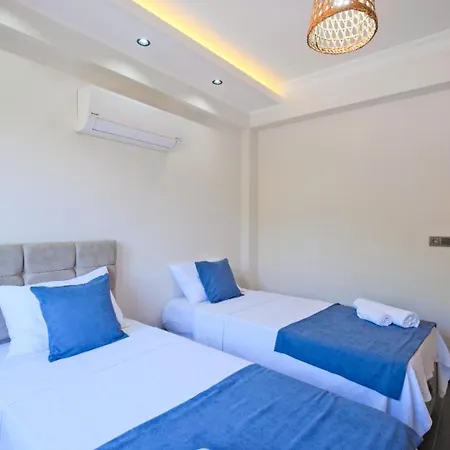 Tinas 2 Hotel