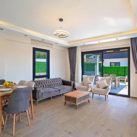 Hotel Tinas 2 4*